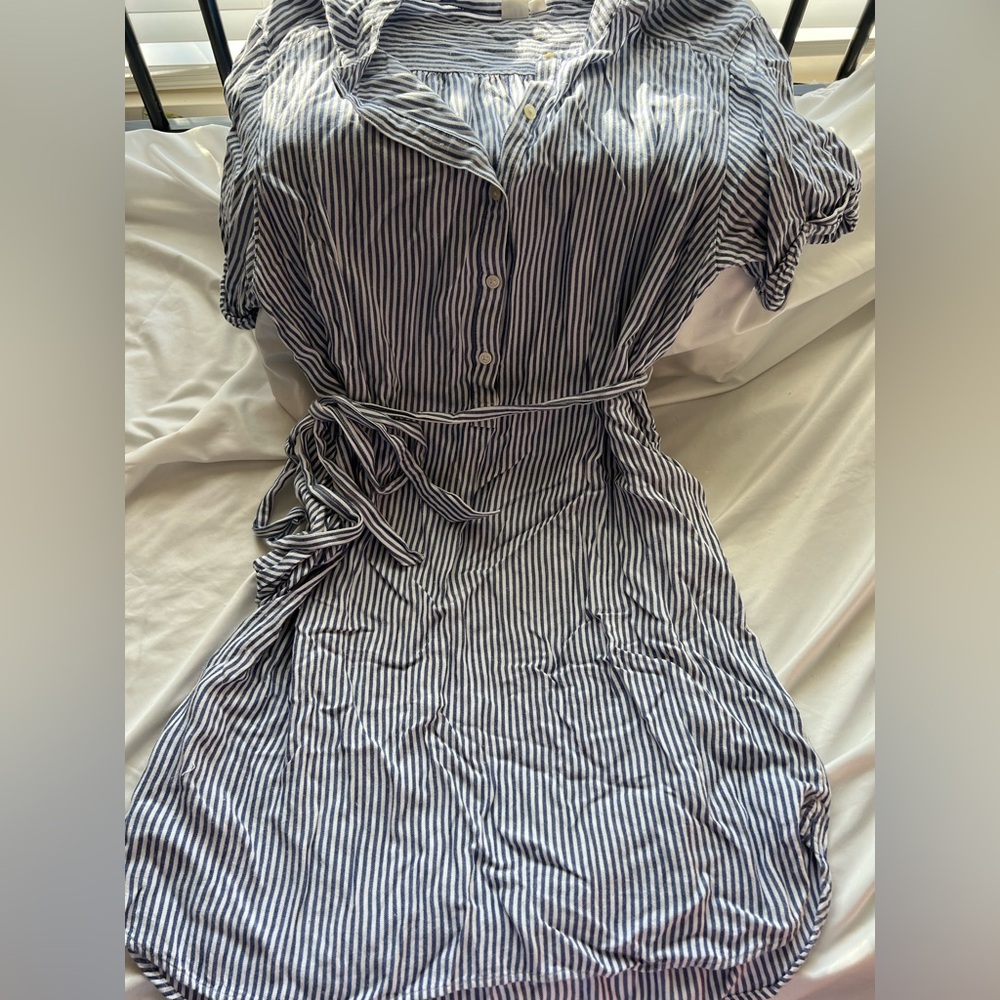 Gap dress size large